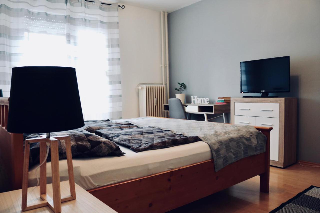 Szabadság Apartman Pécs Exterior foto